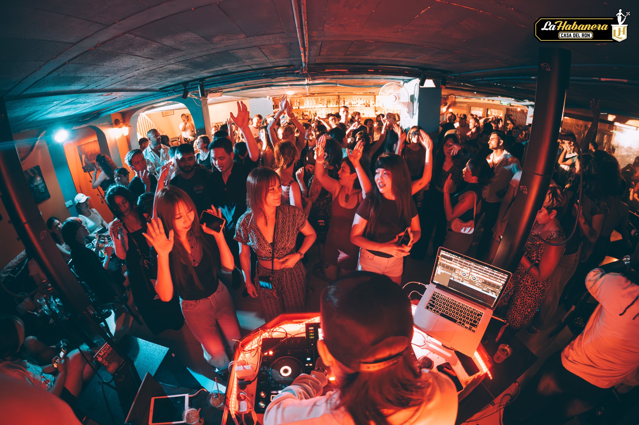 THE VIBE AT LA HABANERA